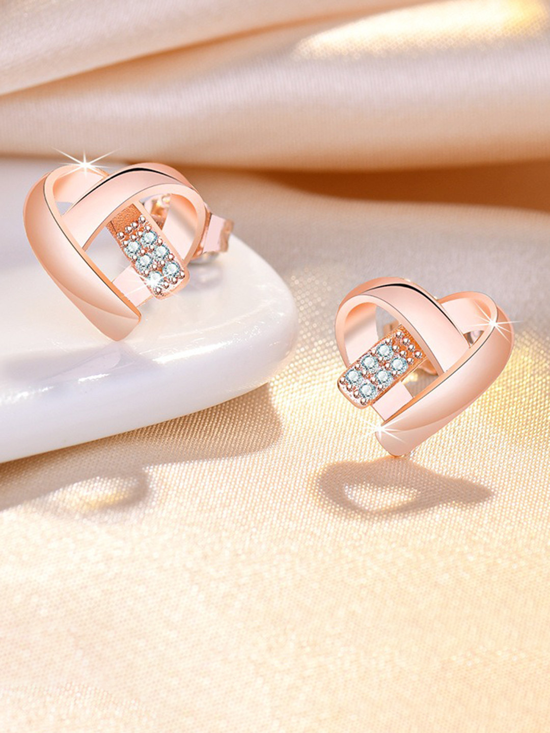 

MYKI Rose Gold-Plated Heart Shaped Studs Earrings