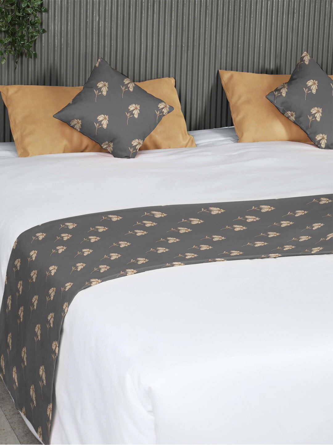 

SPACES Grey & Beige Bohemian Daisy Printed Reversible Bed Runner With 2 Cushion Covers