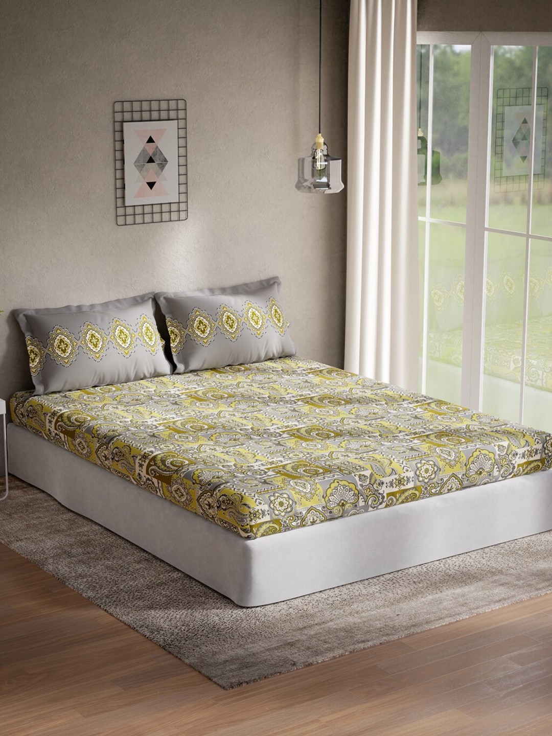 

DDecor Yellow & Green Ethnic Motifs 144 TC Cotton Queen Bedsheet with 2 Pillow Covers
