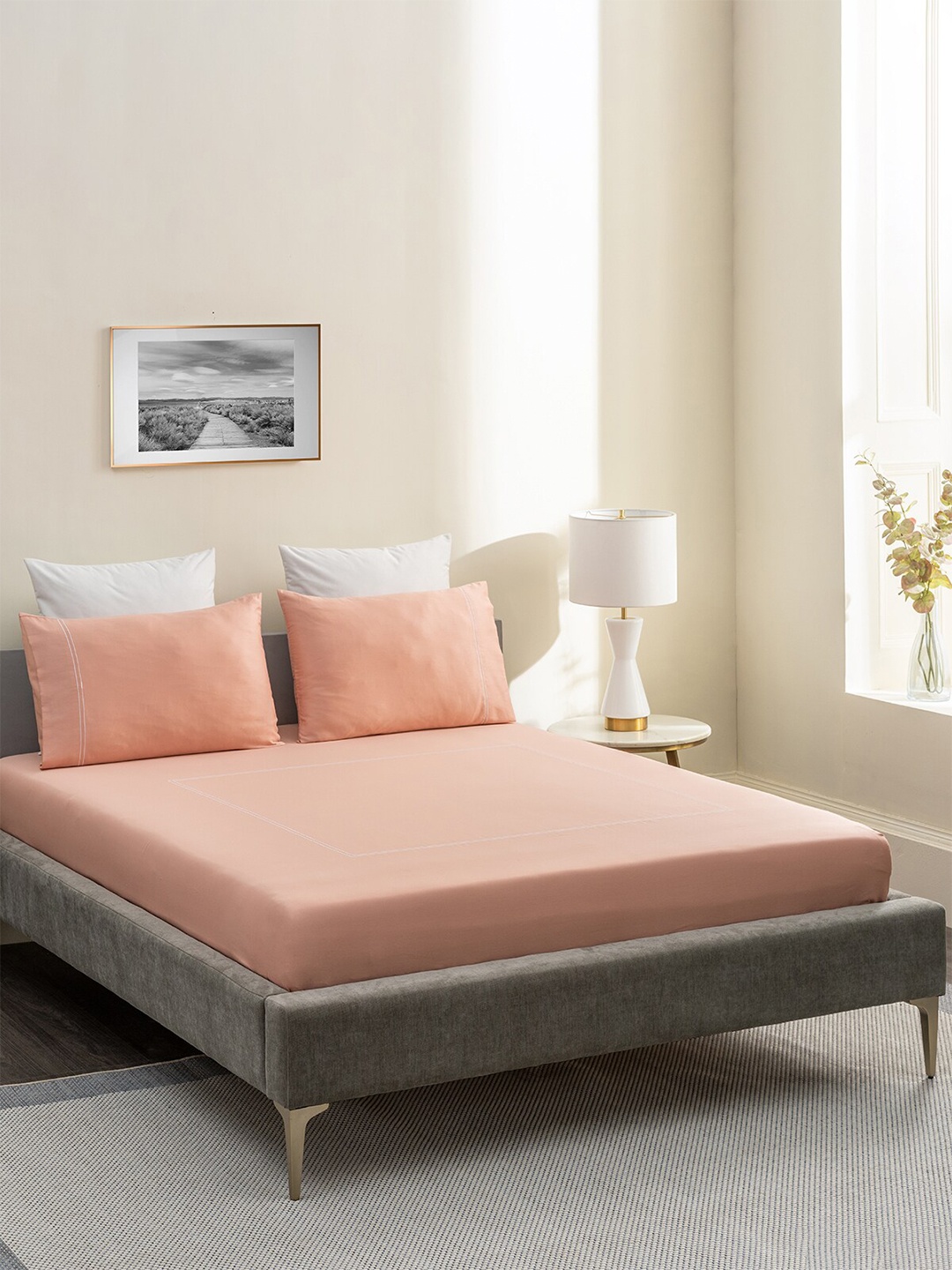 

DDecor Orange & White 180 TC Cotton King Bedsheet with 2 Pillow Covers