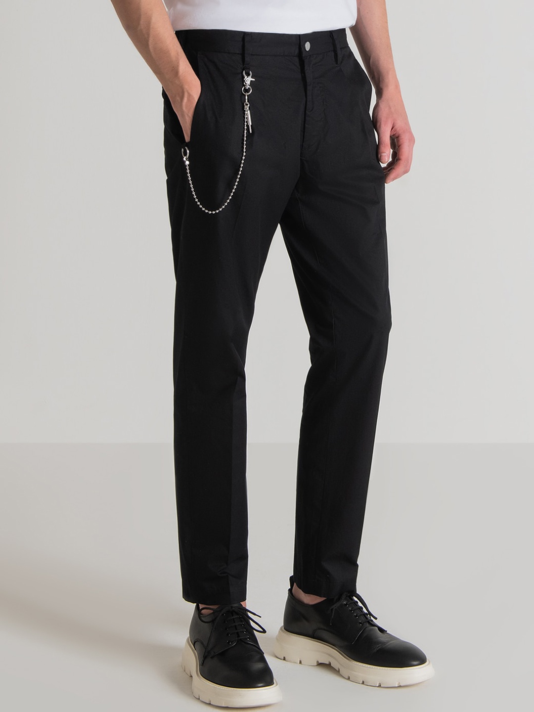 

Antony Morato Men Tapered Fit Mid-Rise Cotton Trousers, Black