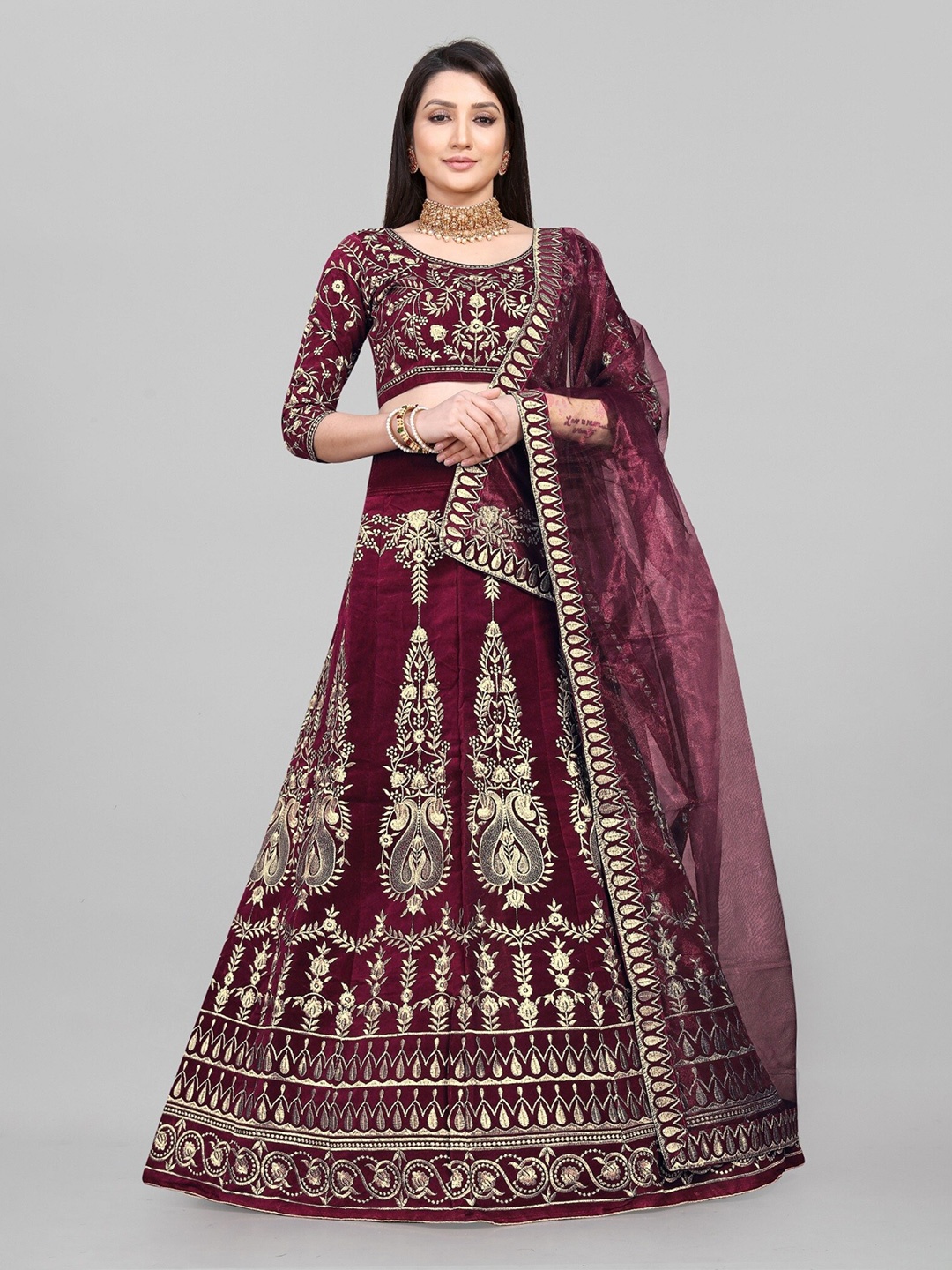 

APNISHA Embroidered Thread Work Semi-Stitched Lehenga & Unstitched Blouse With Dupatta, Maroon