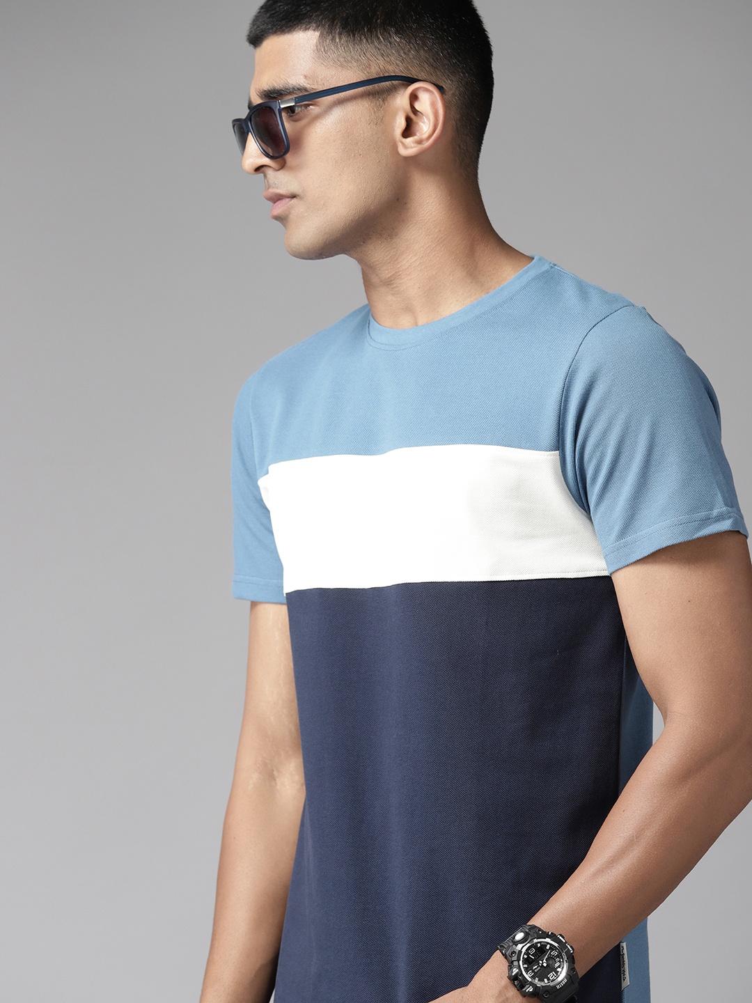 

Roadster Men Colourblocked Pure Cotton T-shirt, Blue