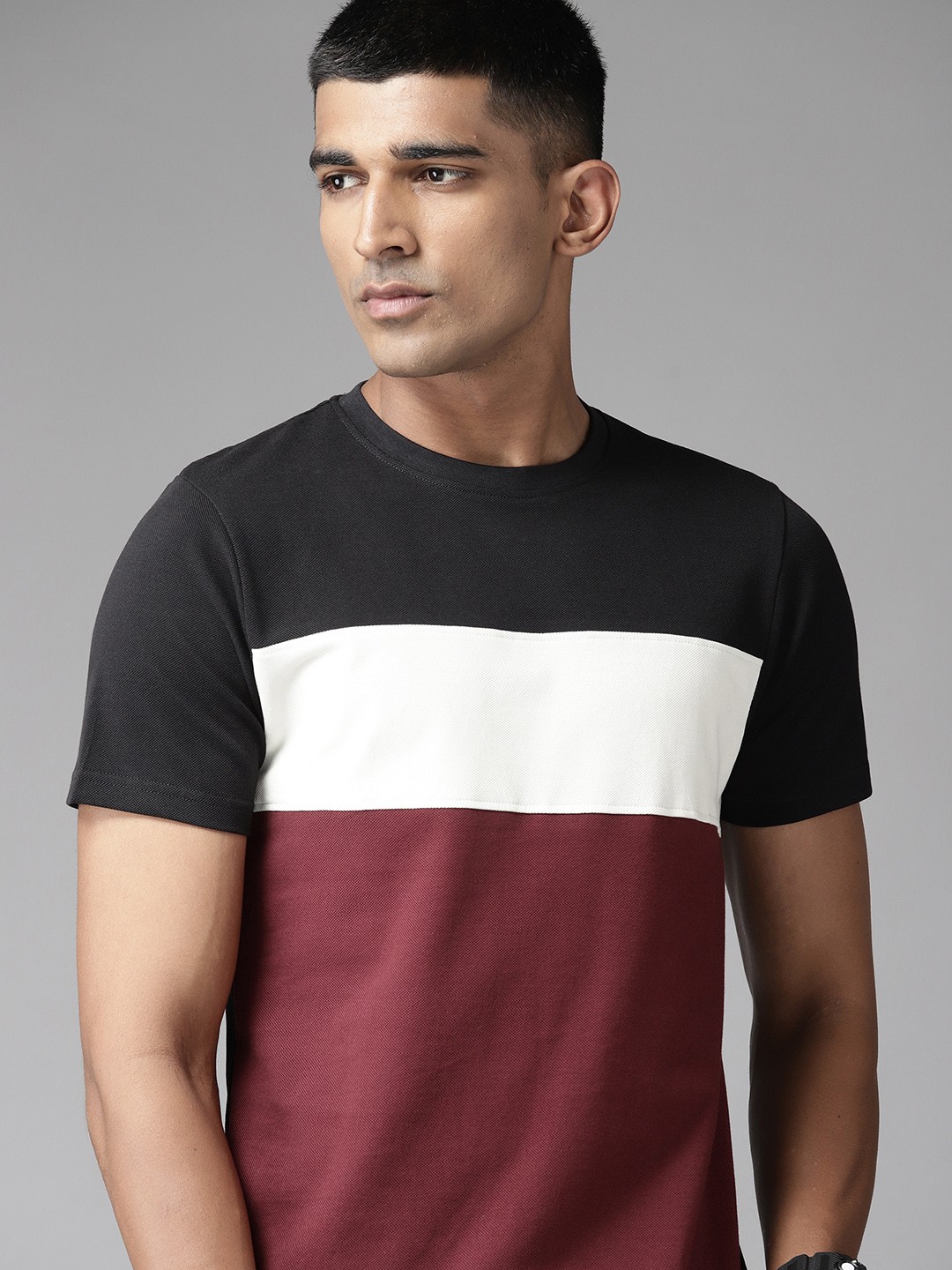 

Roadster Men Colourblocked Pure Cotton T-shirt, Black