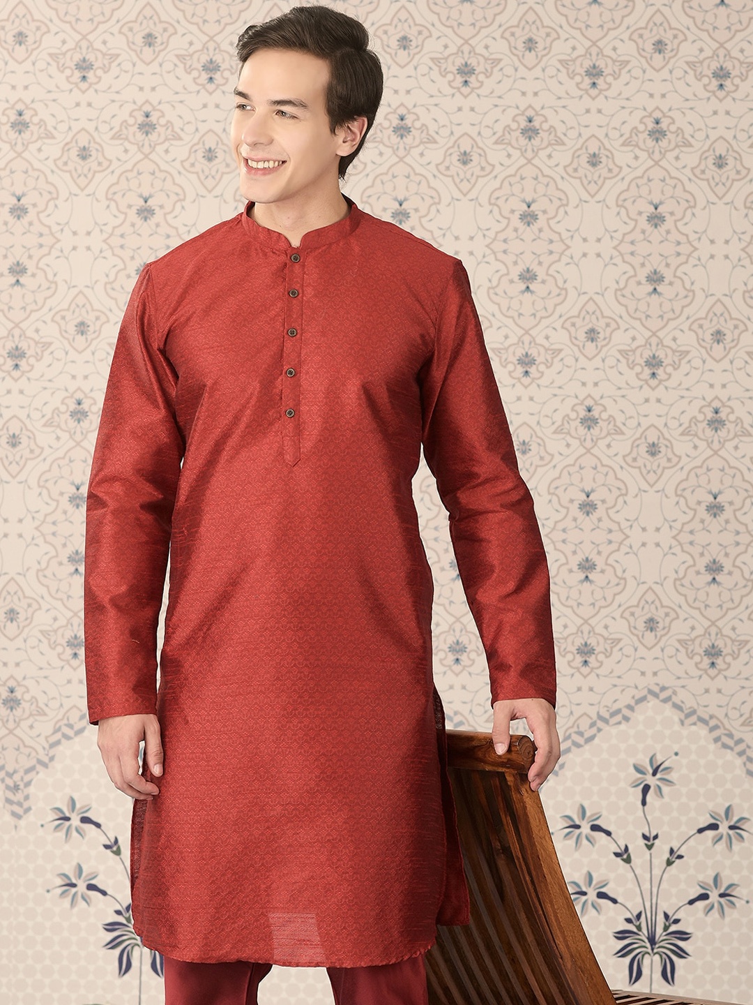 

Ode by House of Pataudi Red Ethnic Motifs Woven Design Jacquard Kurta