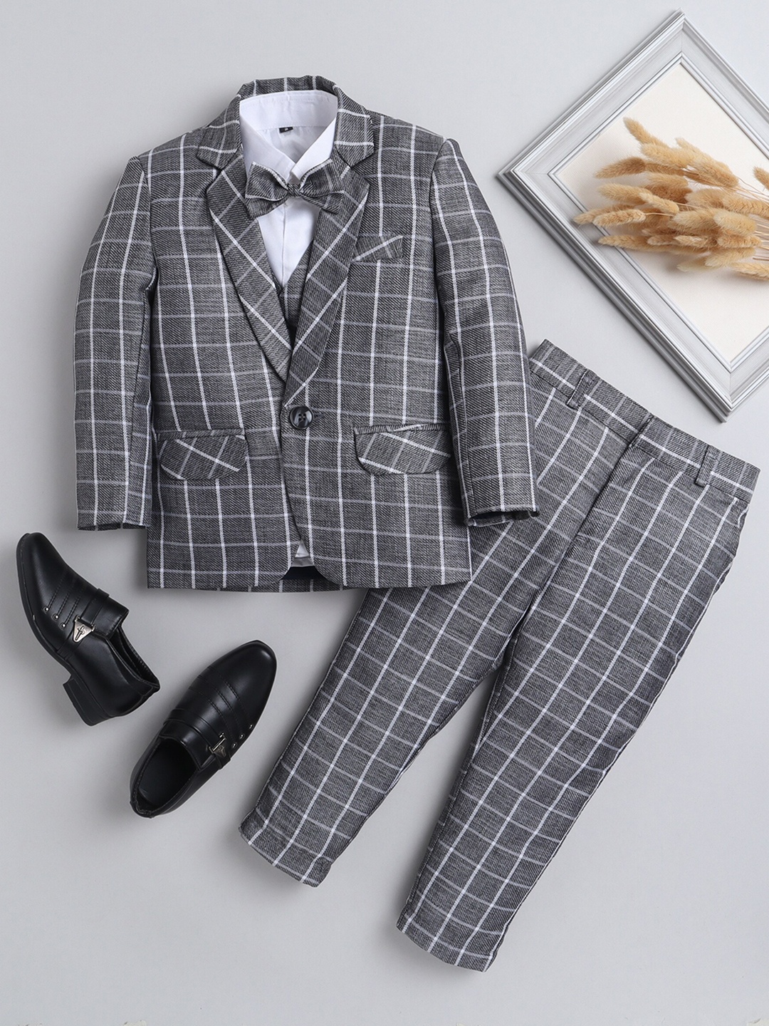

Jeetethnics Boys Checked 5-Piece Single-Breasted Silk Cotton Party Suit, Grey