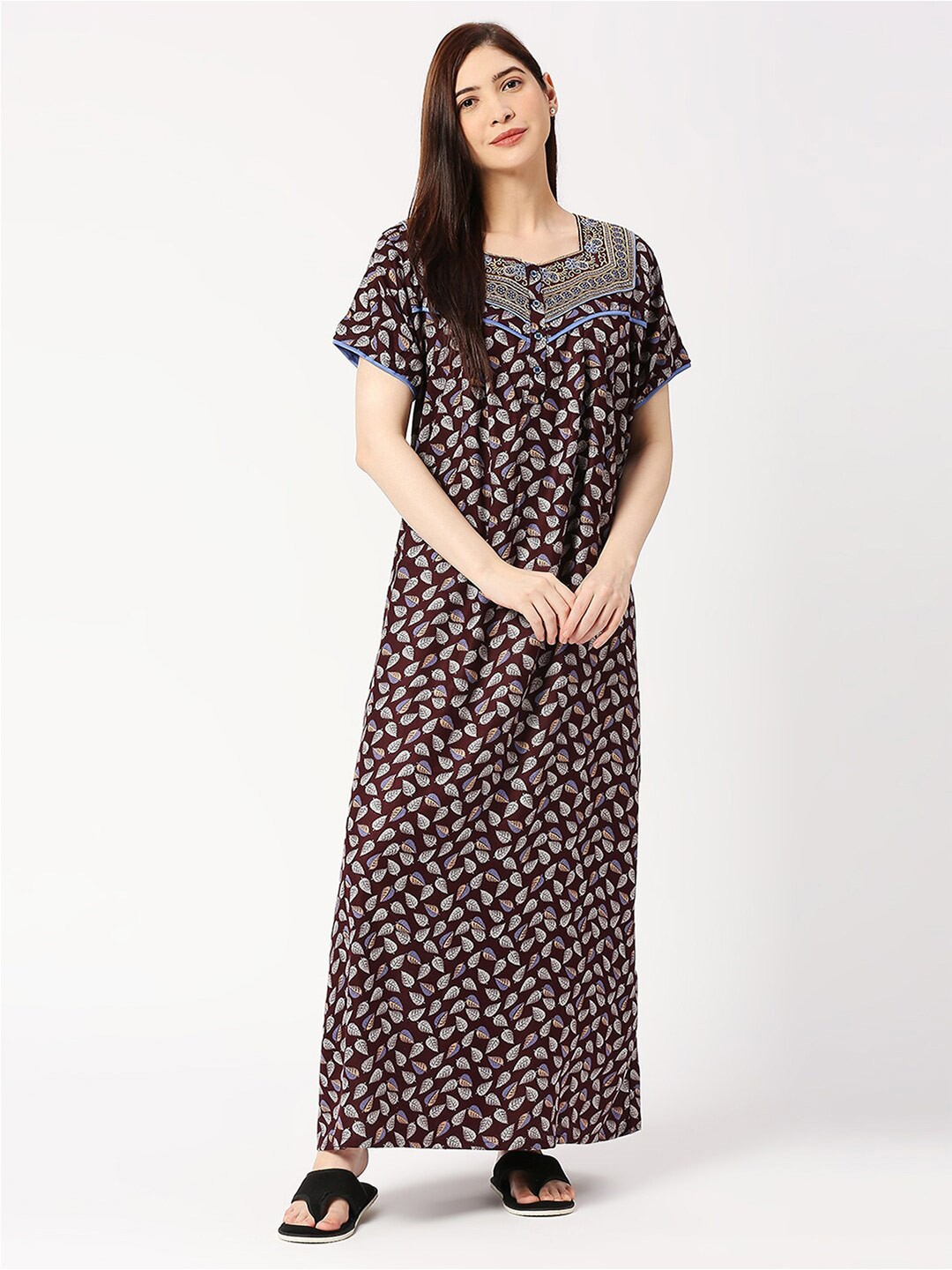 

Pretty Awesome Floral Printed Maxi Nightdress, Maroon
