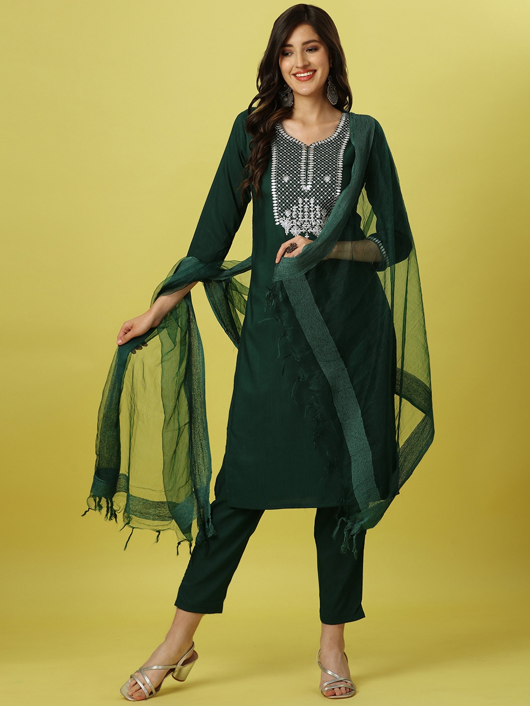 

ASPORA Ethnic Motifs Embroidered Gotta Patti Kurta with Trousers & Dupatta, Green