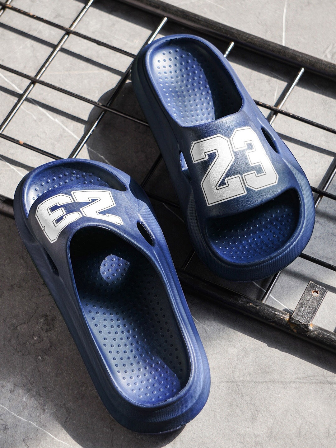 

Try Me Men Printed Synthetic Lightweight Sliders, Navy blue