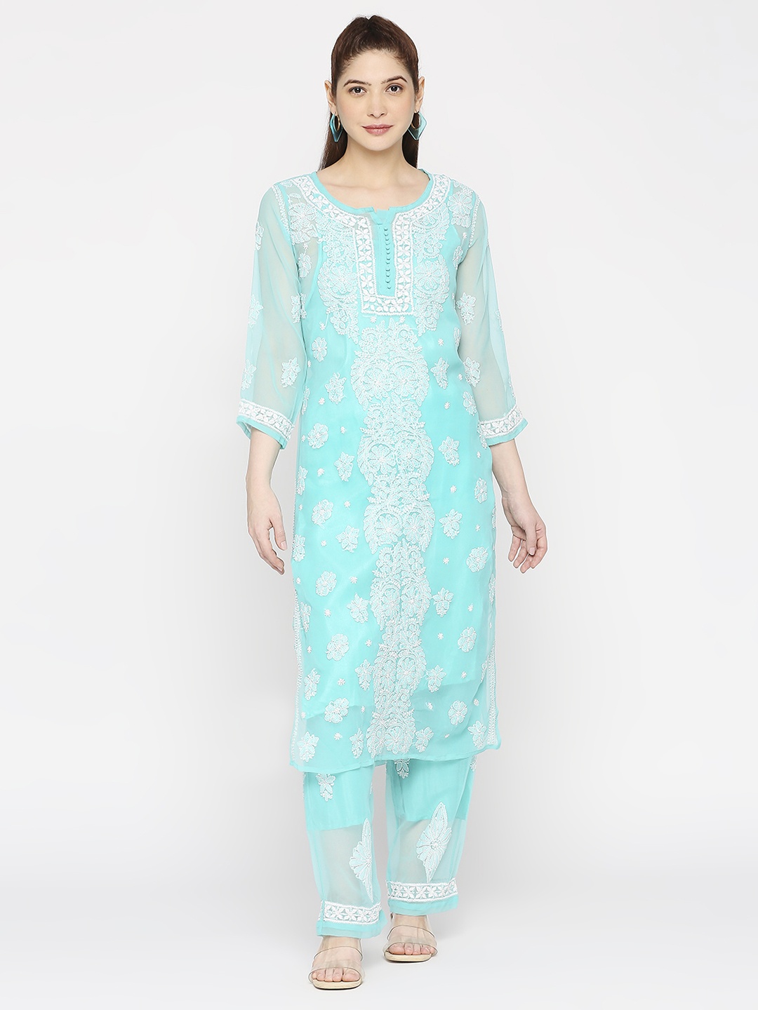 

Indiankala4u Floral Embroidered Chikankari Kurta With Palazzos & Camisole, Blue