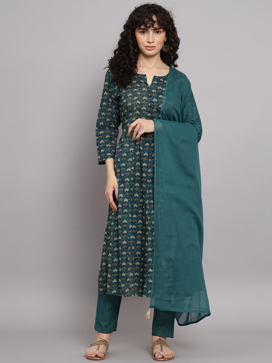 

Silai Bunai Green & Beige Floral Printed A-Line Kurta with Palazzos & Dupatta
