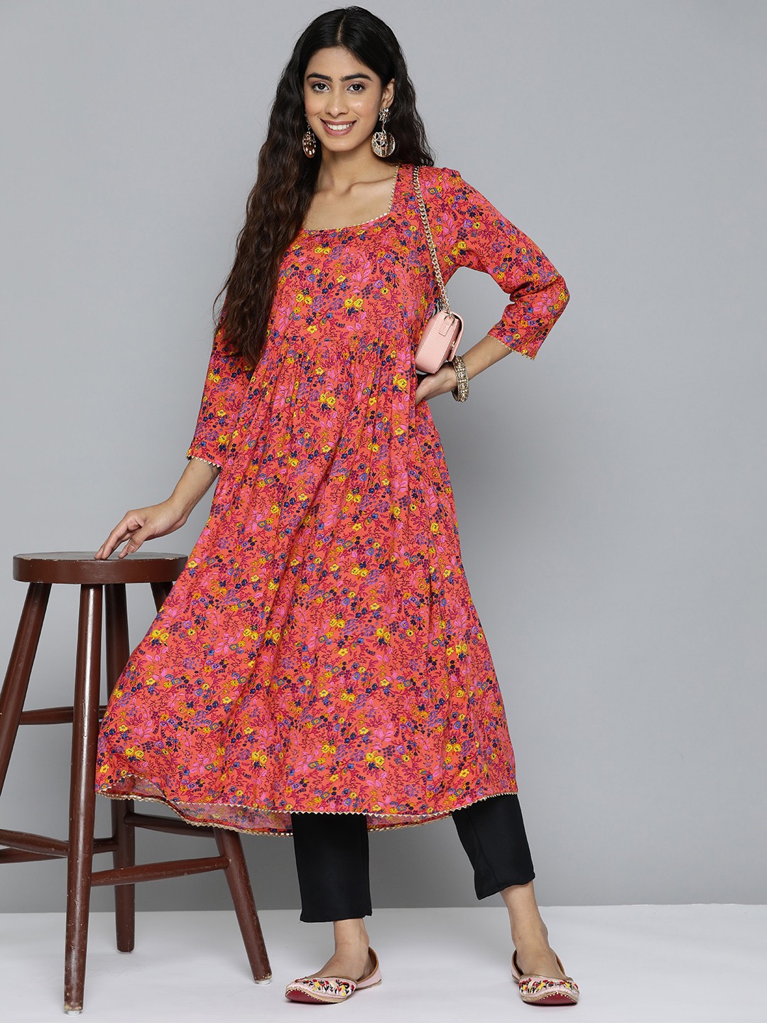

HERE&NOW Women Floral Printed Floral Kurta, Pink