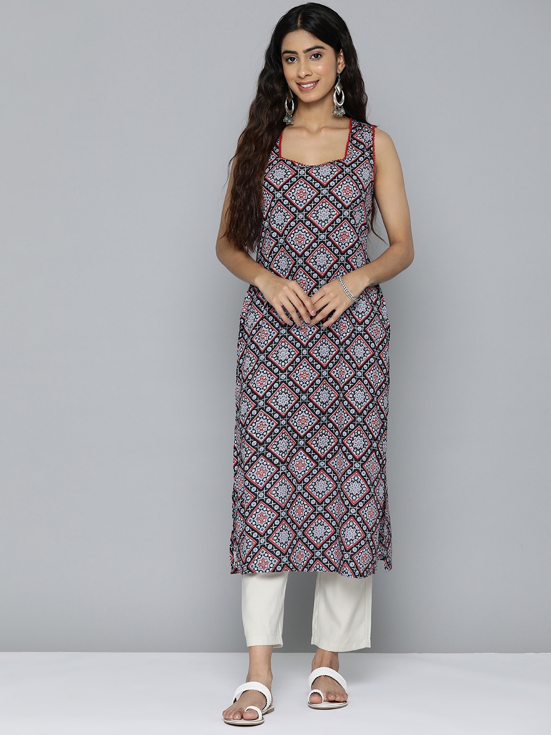

HERE&NOW Women Multicoloured Floral Printed Floral Kurta, Multi