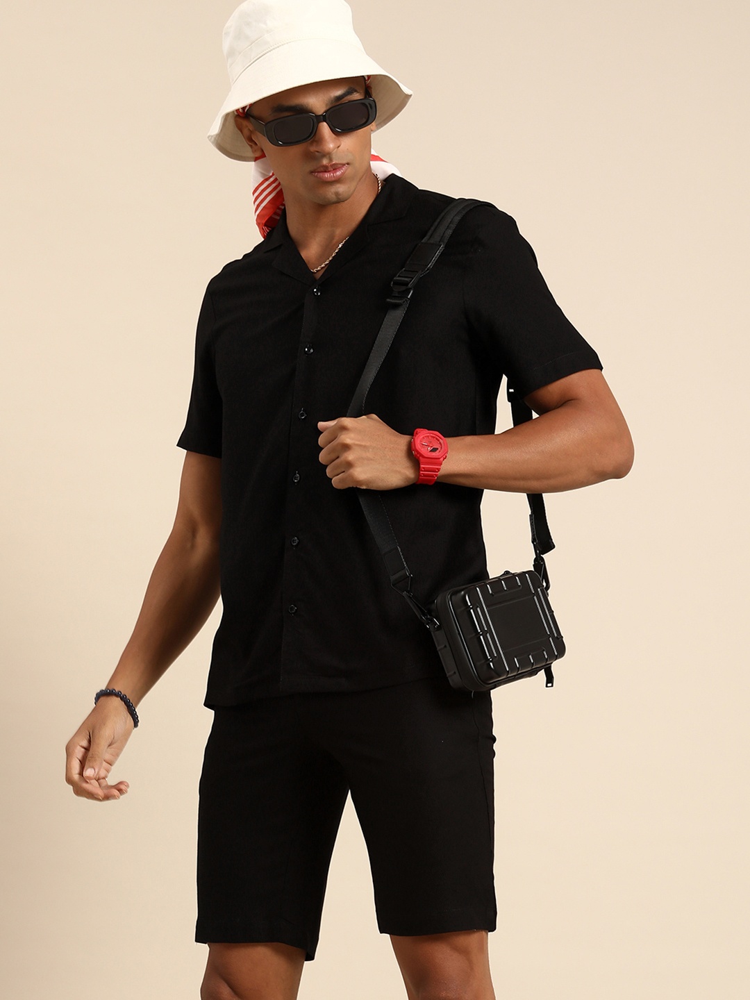 

Sangria Men Solid Shirt With Shorts, Black