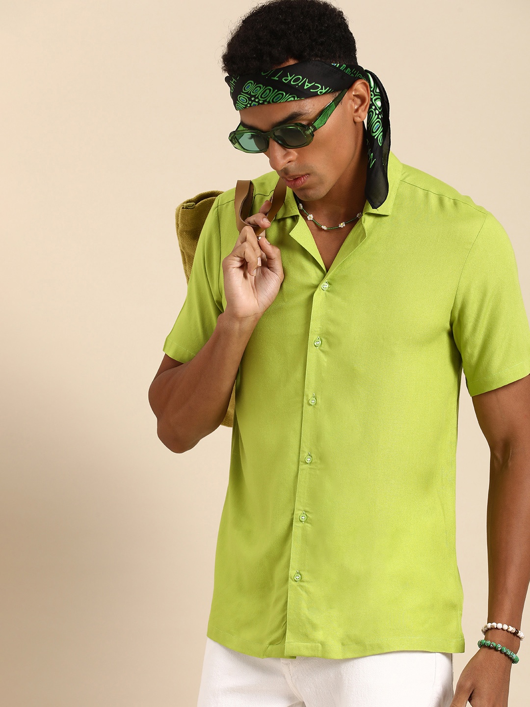 

Sangria Men Green Comfort Opaque Casual Shirt