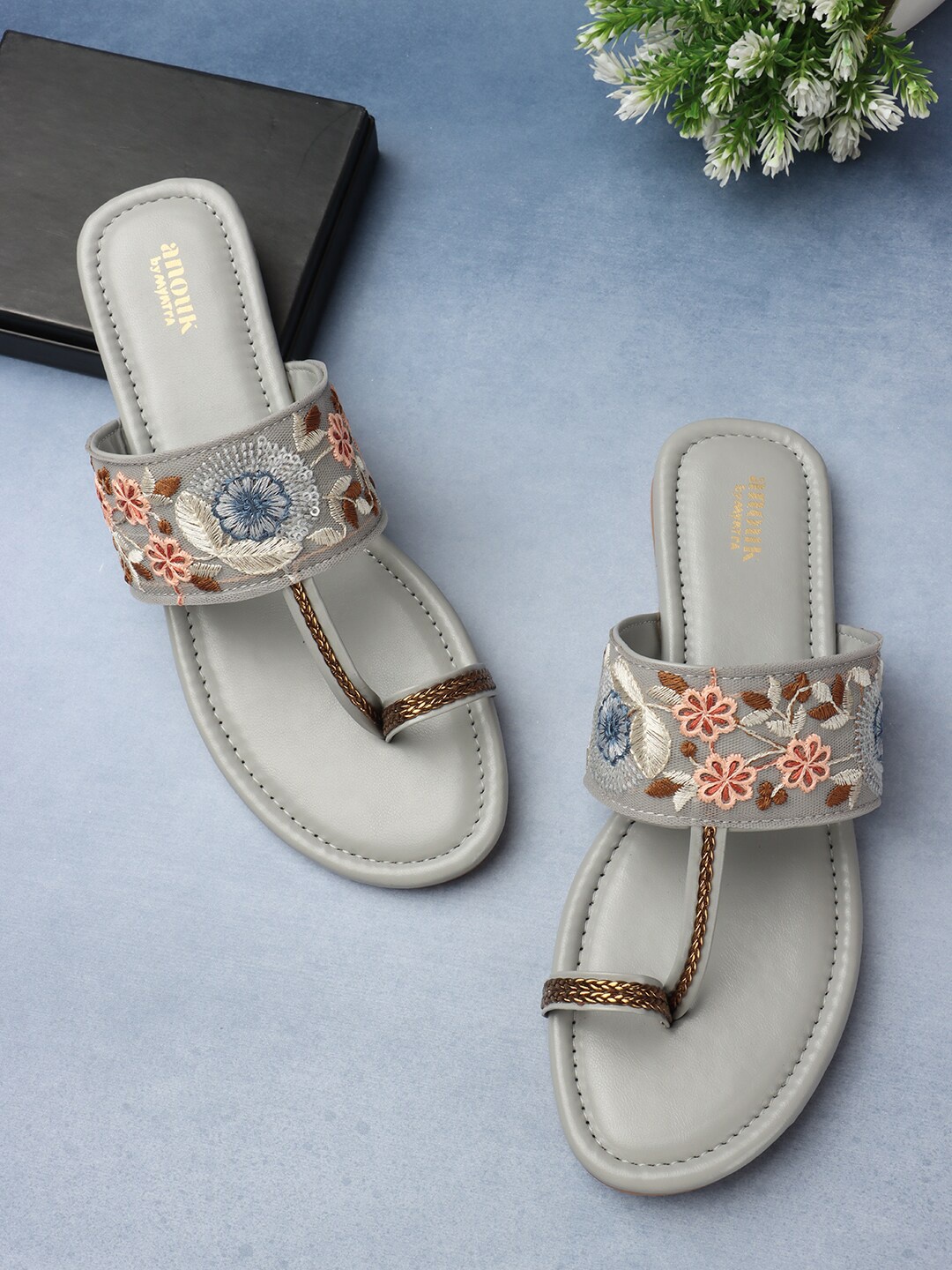 

Anouk Grey Embellished Embroidered Open One Toe Flats