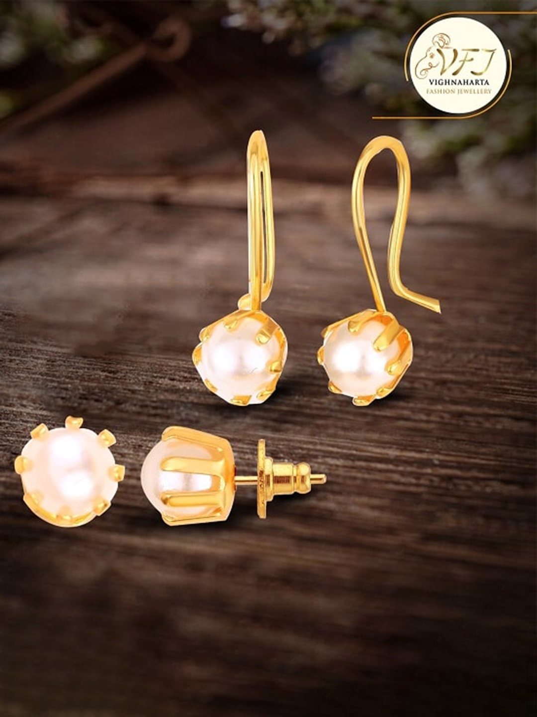 

Vighnaharta Set Of 2 Gold-Plated Pearls Studs Earrings
