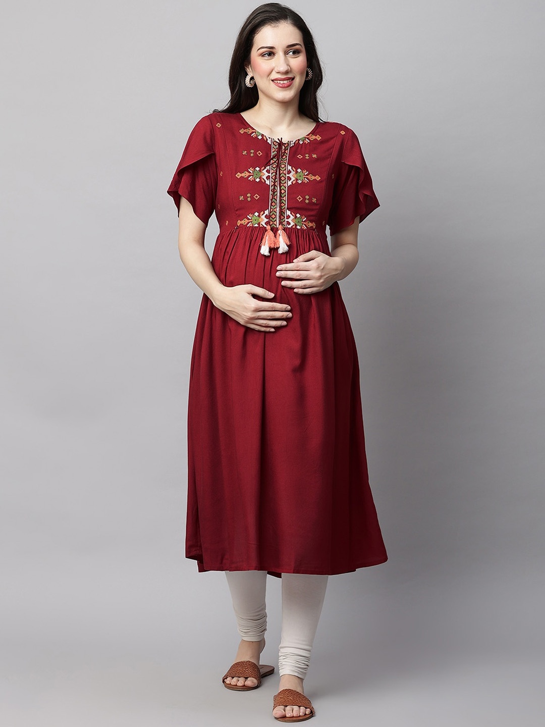 

MomToBe Floral Yoke Design Flared Sleeves Thread Work Maternity Sustainable Kurta, Maroon
