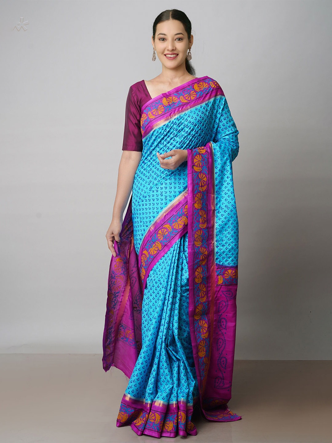 

Unnati Silks Ethnic Motifs Zari Baluchari Saree, Blue