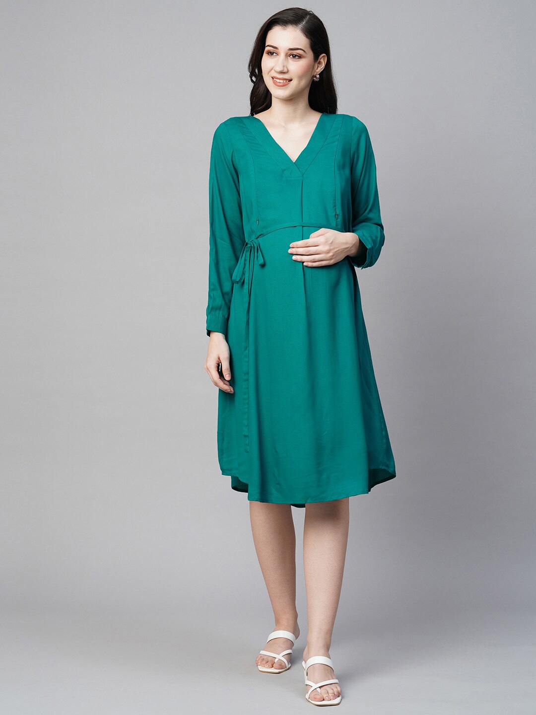 

MomToBe V-Neck Maternity A-Line Sustainable Dress With Belt, Green