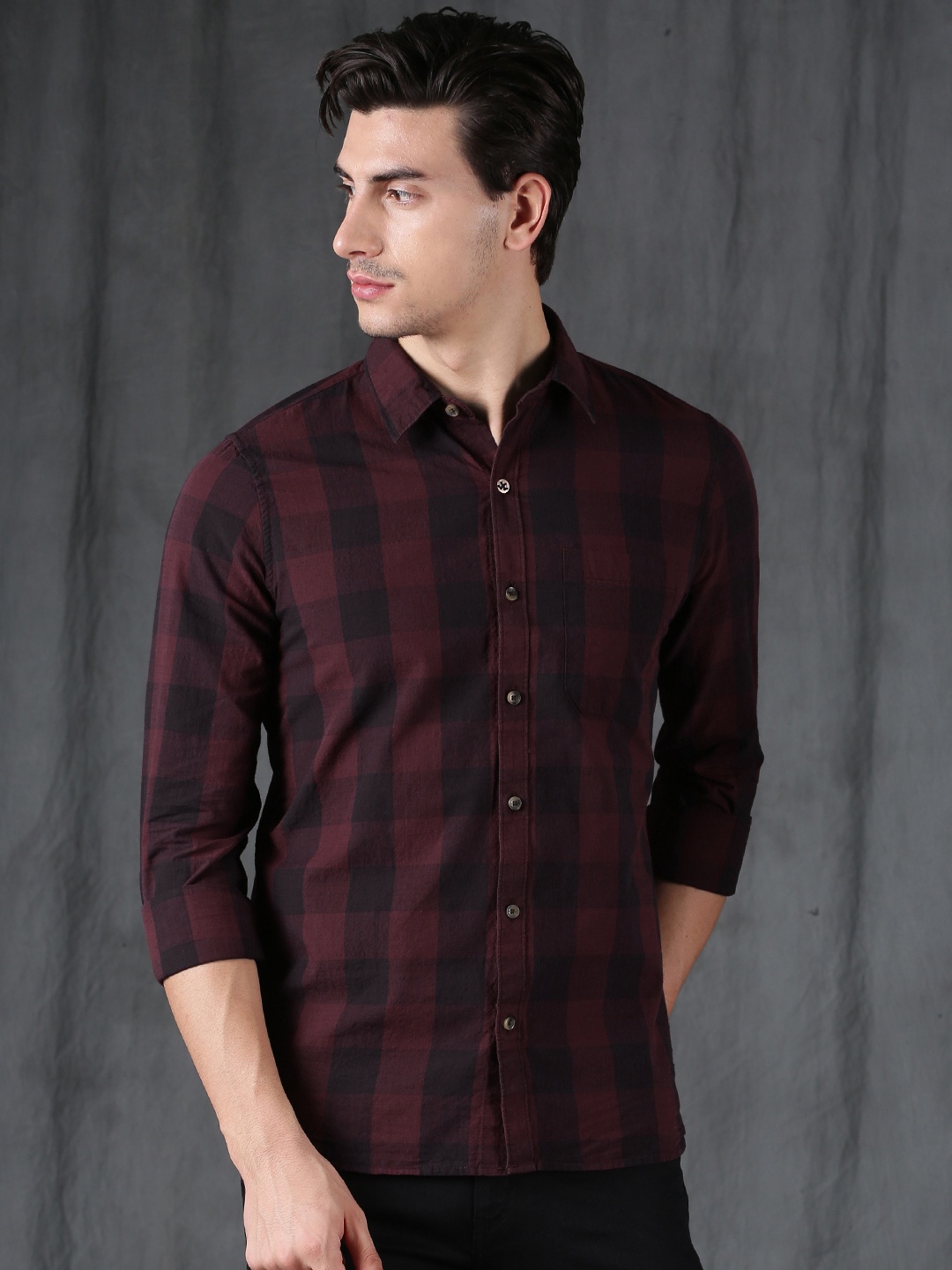 

WROGN Men Maroon Slim Fit Checked Casual Shirt