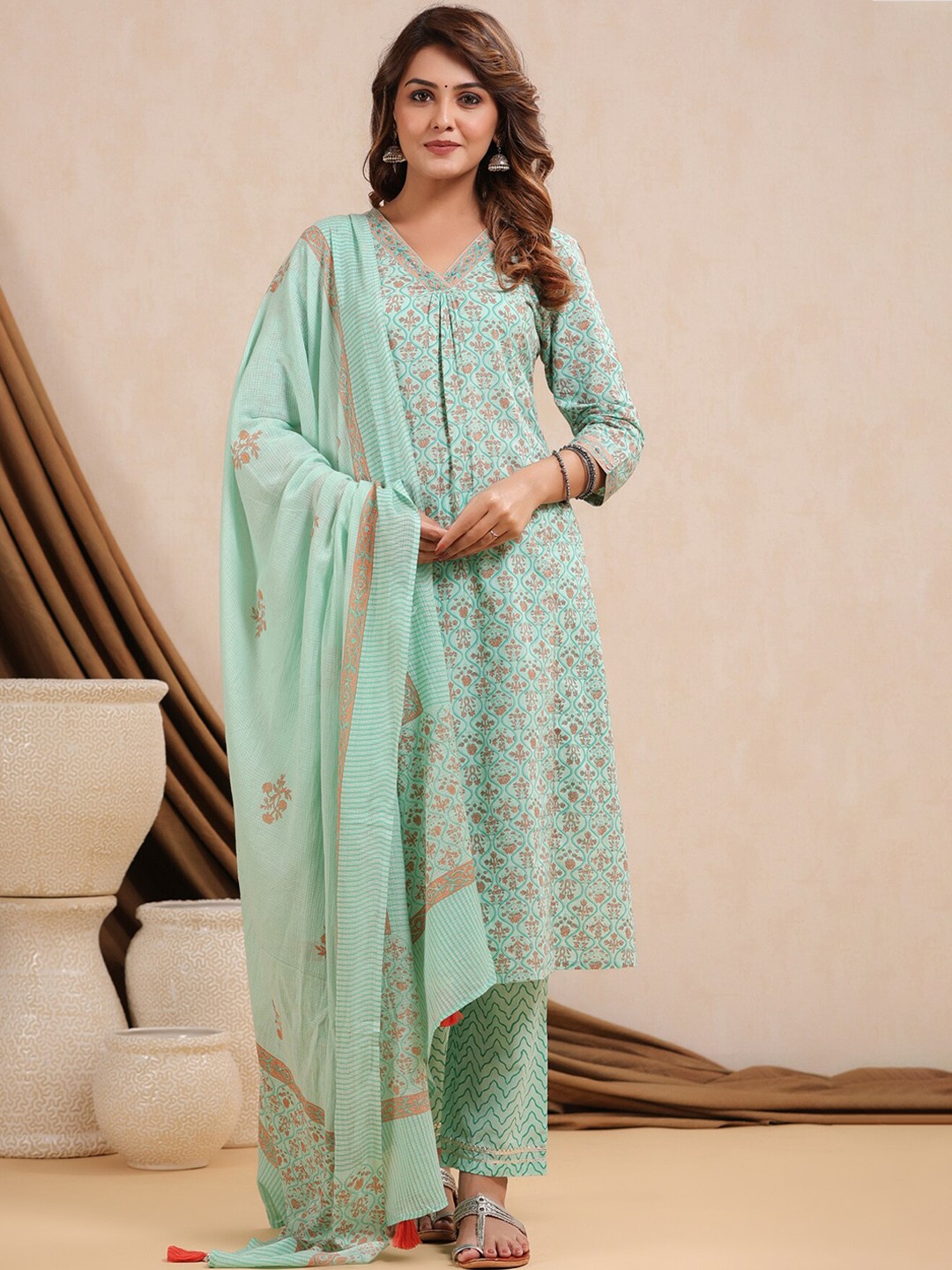 

The Kurta Express Floral Printed Pure Cotton Kurta With Trousers & Dupatta, Sea green