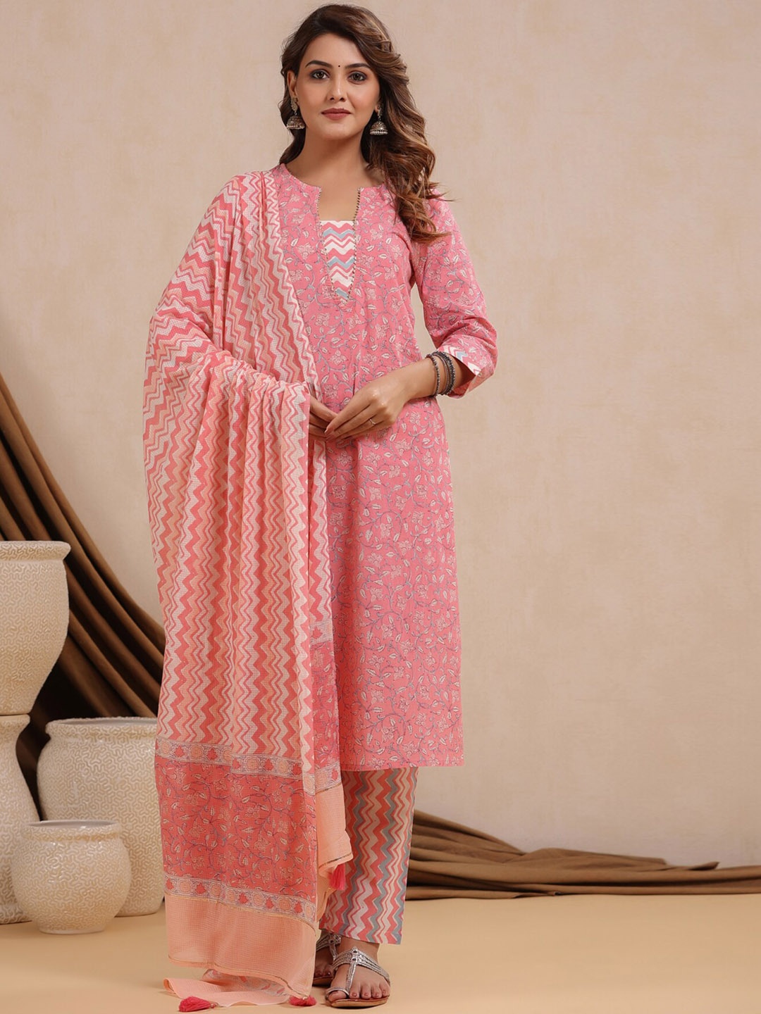 

The Kurta Express Floral Printed Pure Cotton Kurta With Trousers & Dupatta, Pink
