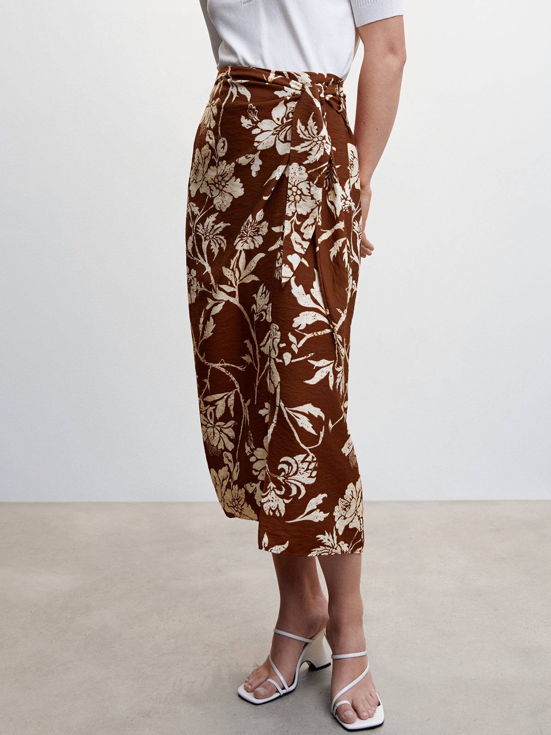 

MANGO Women Floral Printed Midi A-line Skirt, Brown