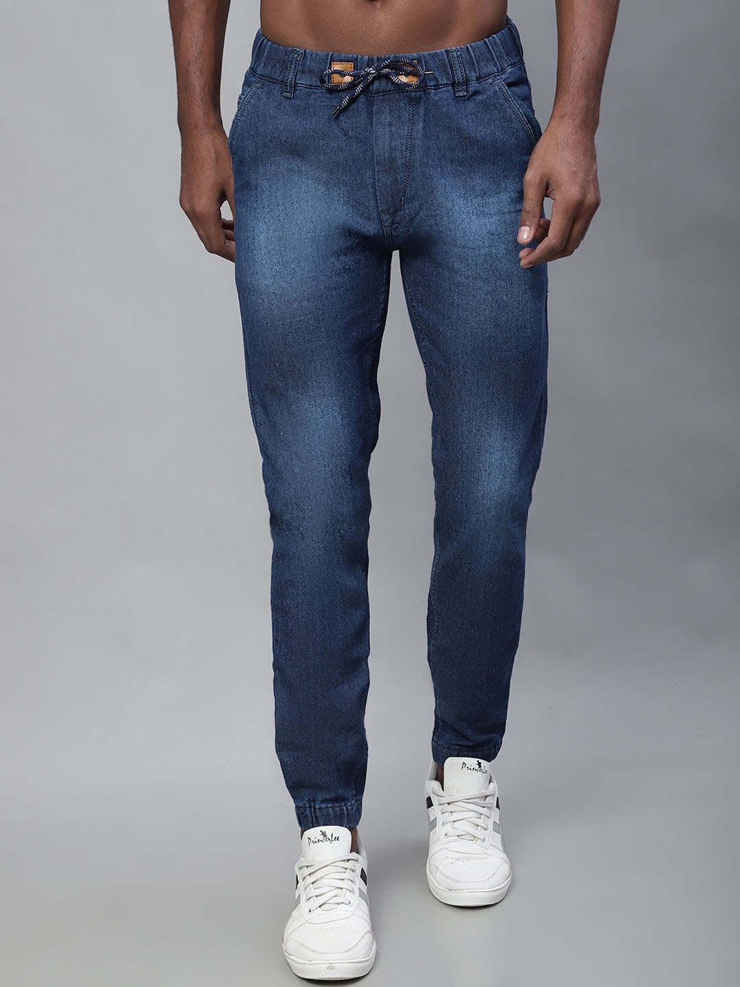 

Provogue Men Mid-Rise Heavy Fade Clean Look Cotton Jogger Jeans, Blue