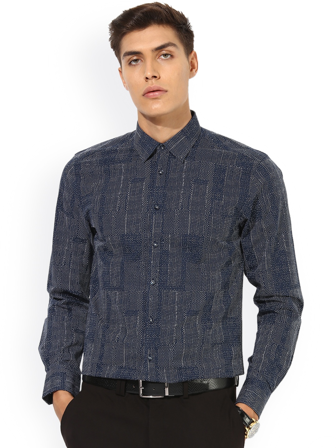 

Bruun & Stengade Men Navy Blue Classic Regular Fit Self Design Formal Shirt