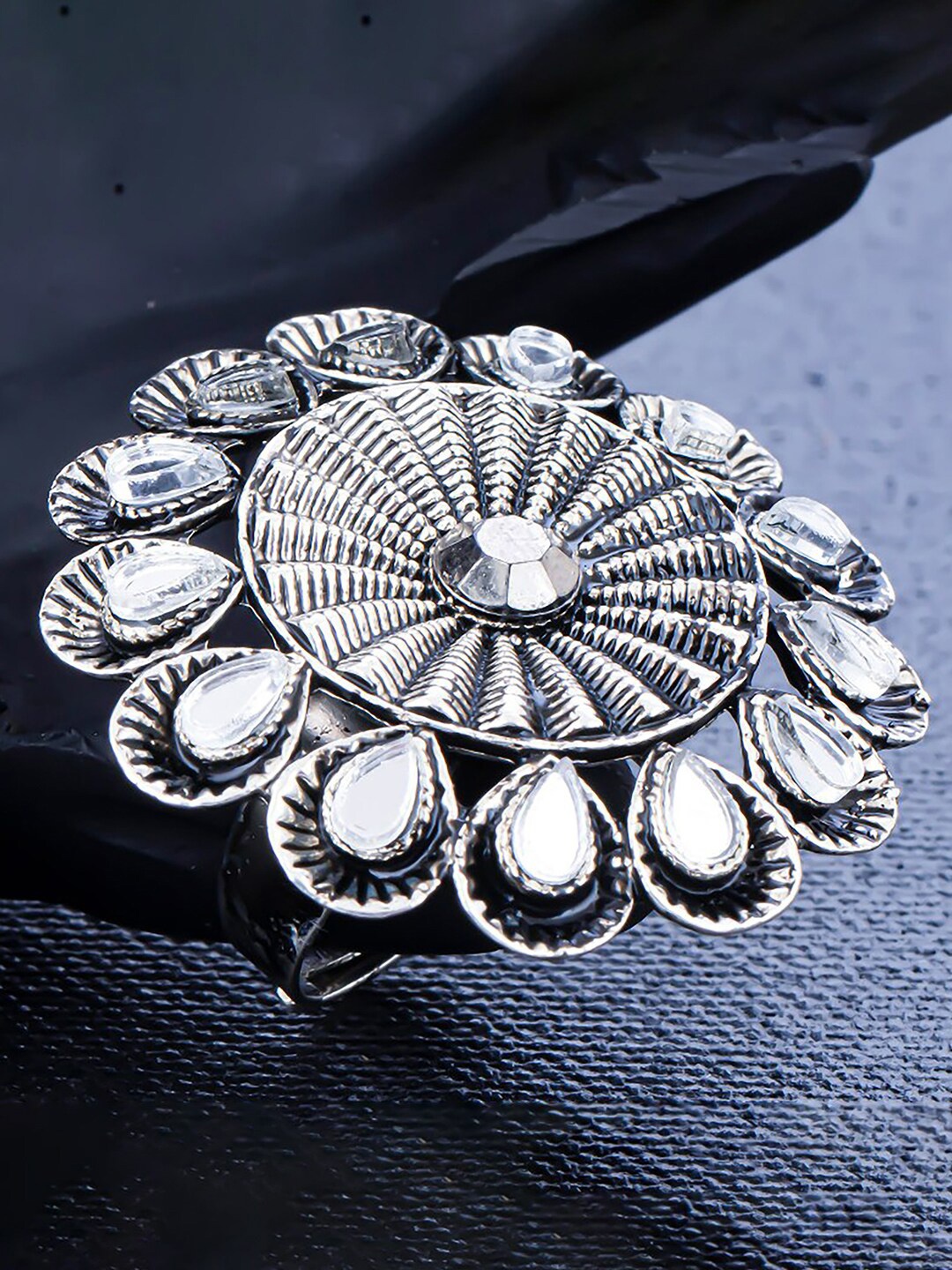 

Sukkhi Silver-Plated Stone-Studded Adjustable Finger Ring