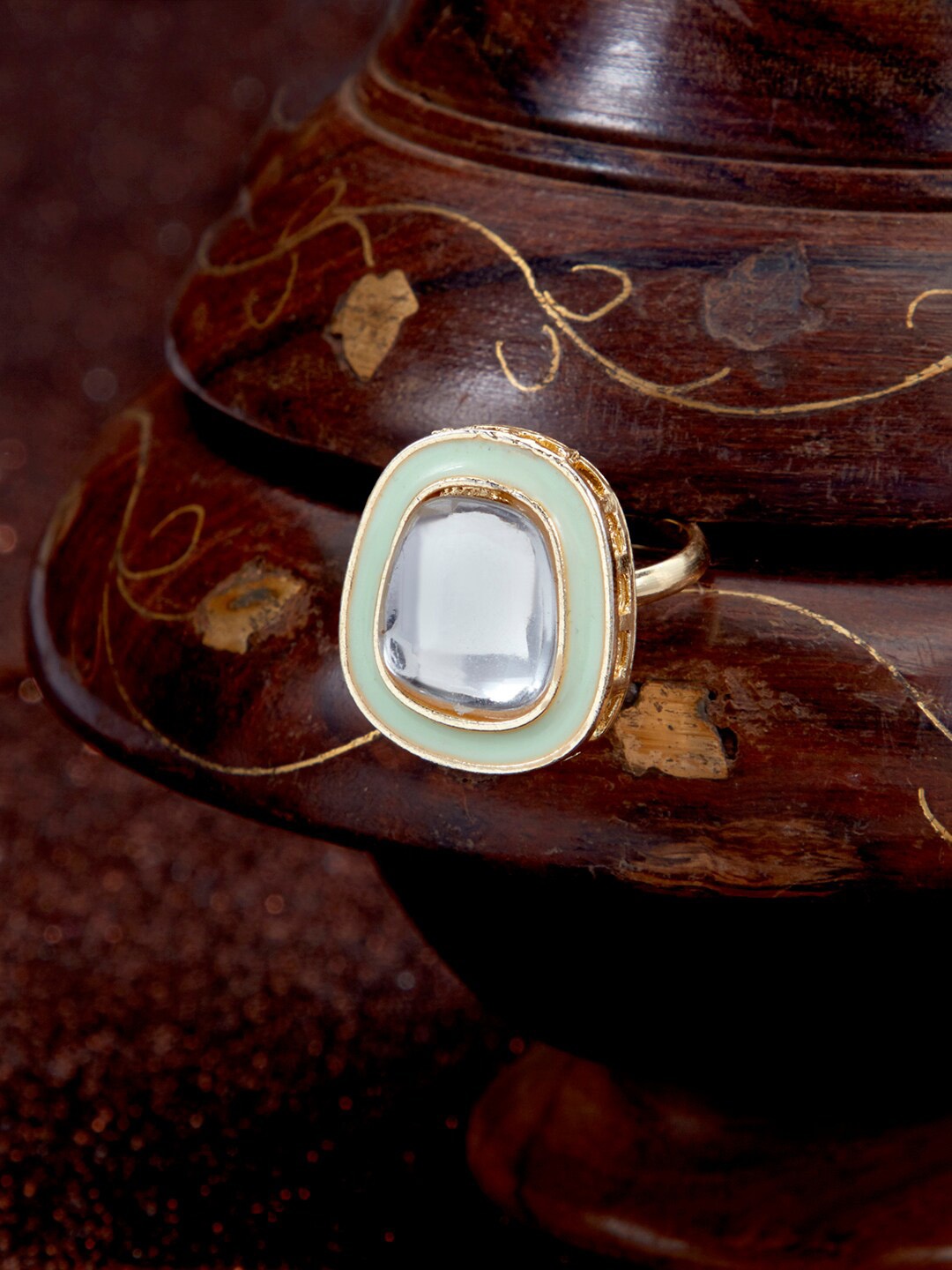 

Sukkhi Gold-Plated Kundan-Studded Ring