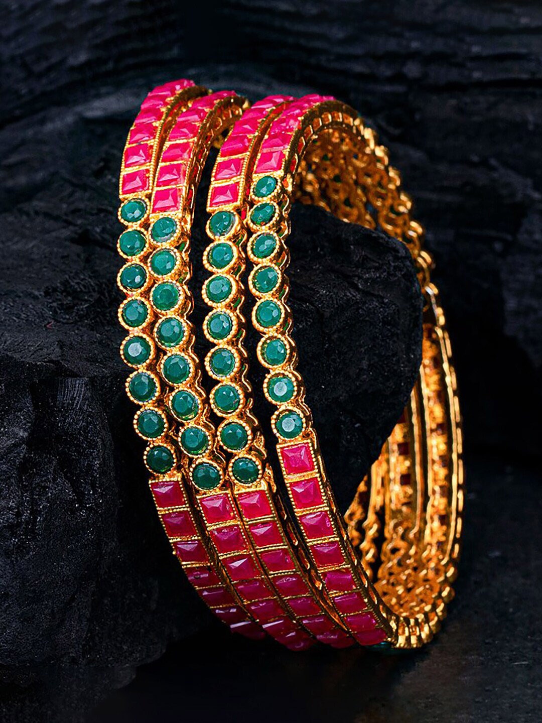 

Sukkhi Set Of 4 Gold-Plated Stone-Studded Bangles