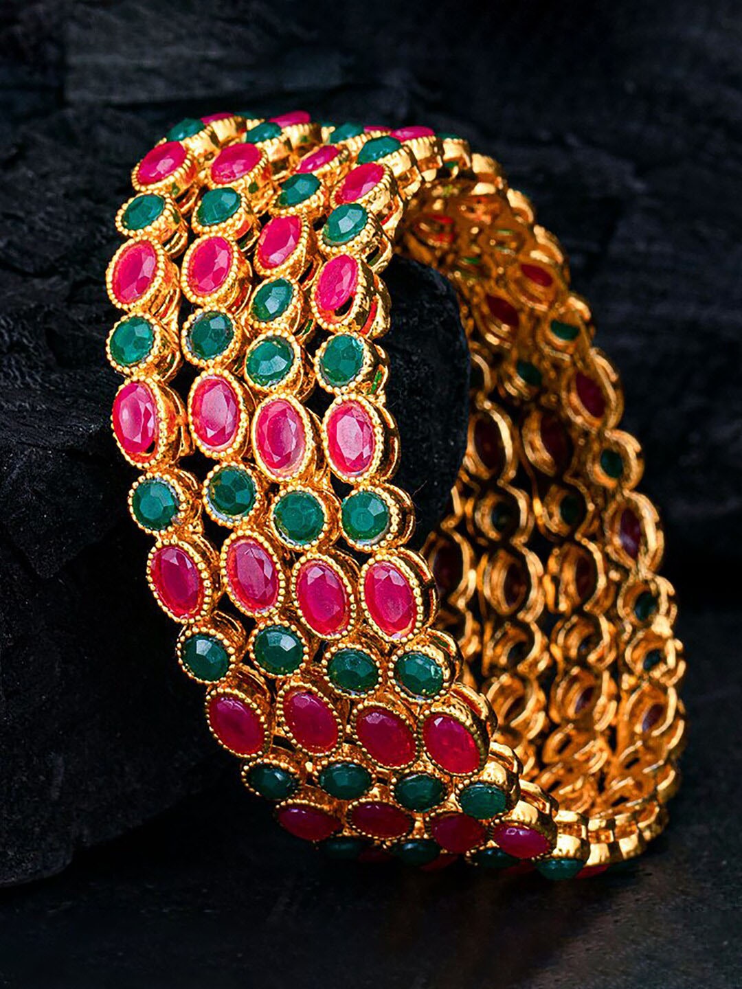 

Sukkhi Set Of 4 Gold-Plated Stone-Studded Bangles