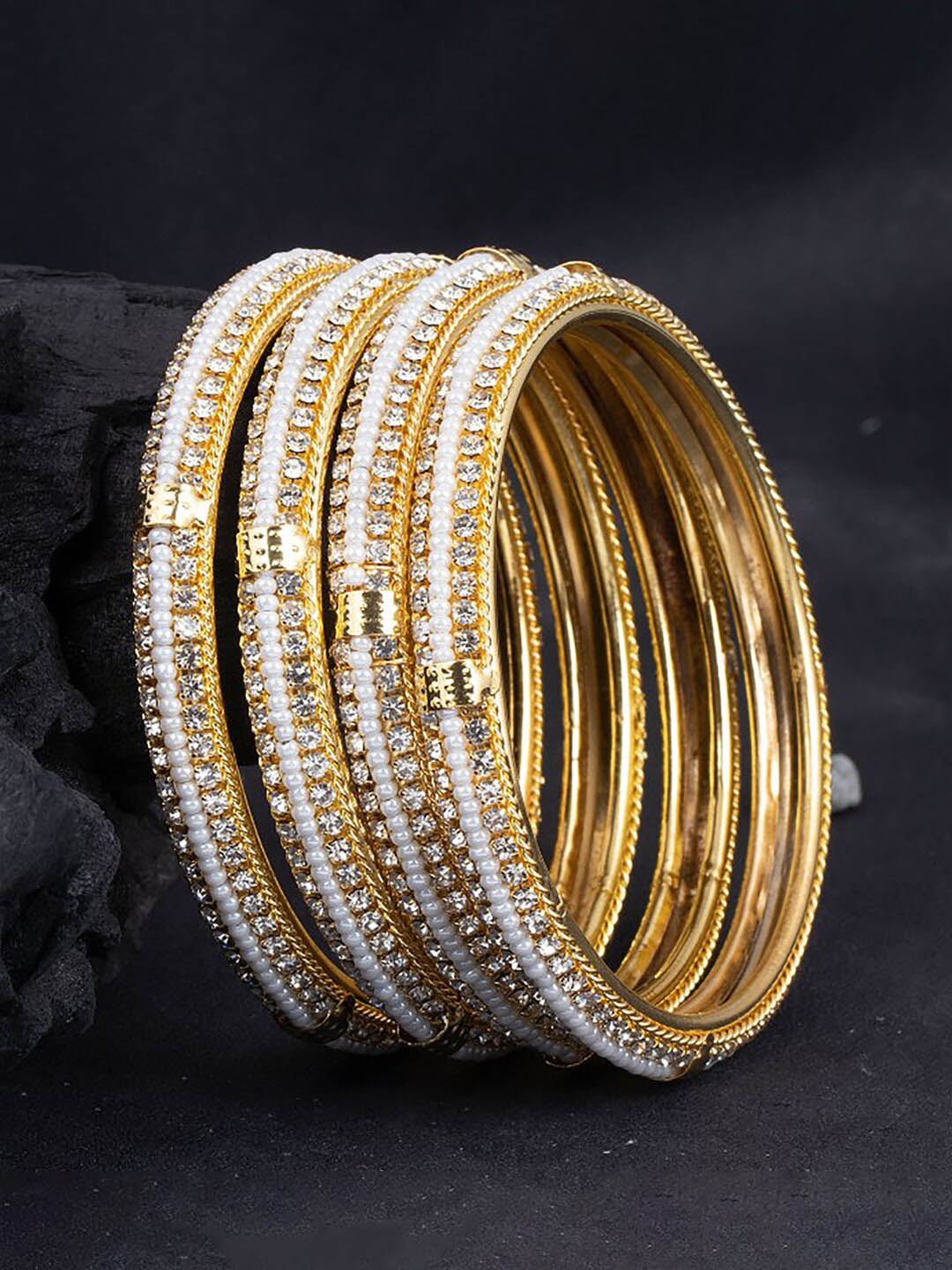 

Sukkhi Set of 4 Gold-Plated Artificial Stones and Beads Bangles, White