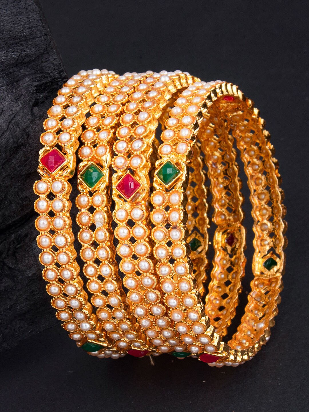 

Sukkhi Set Of 4 Gold-Plated Stone-Studded Bangles