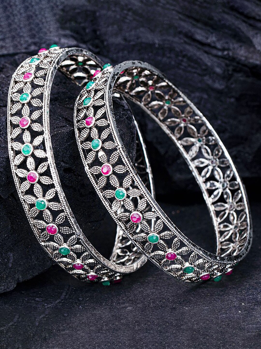 

Sukkhi Set of 2 Silver-Plated Artificial stone-Studded Bangles