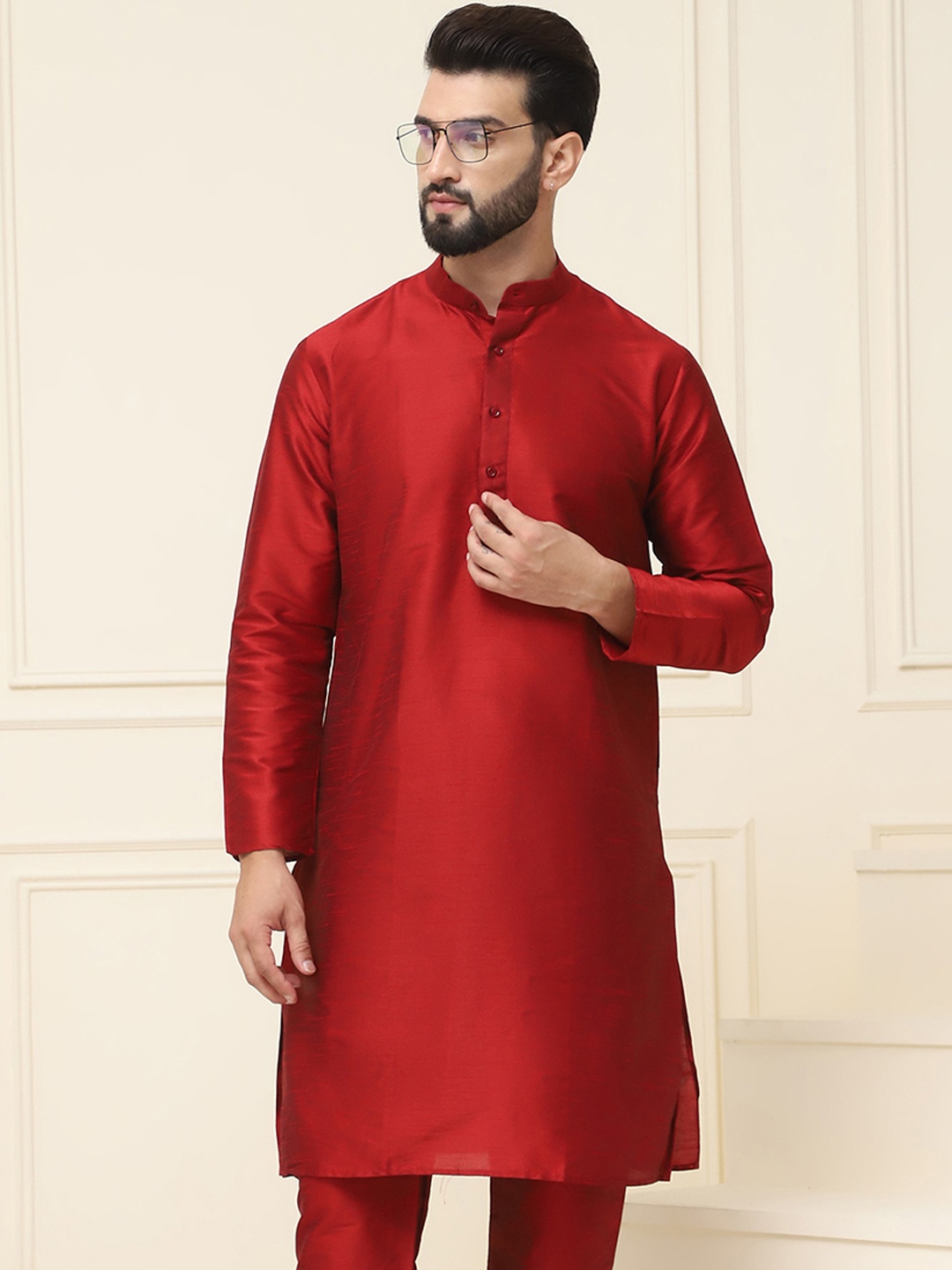 

SOJANYA Men Maroon Solid Straight Kurta