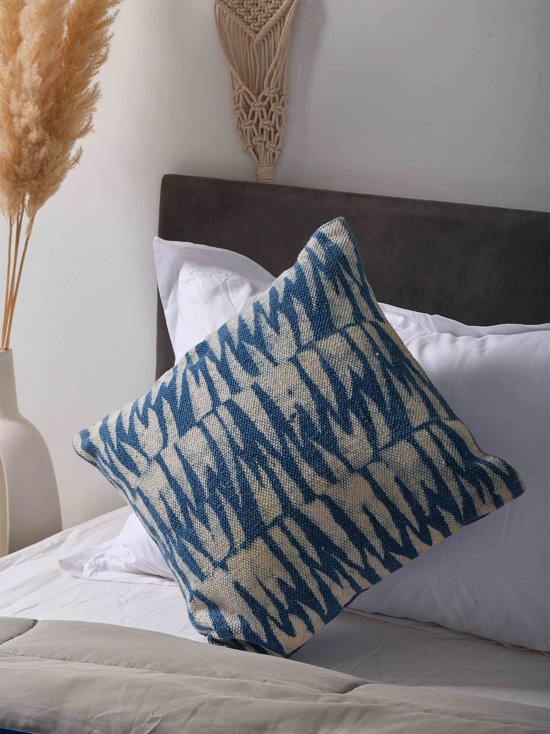 

THE SEWING CREST Blue & White Set of 2 Abstract Square Cushion Covers