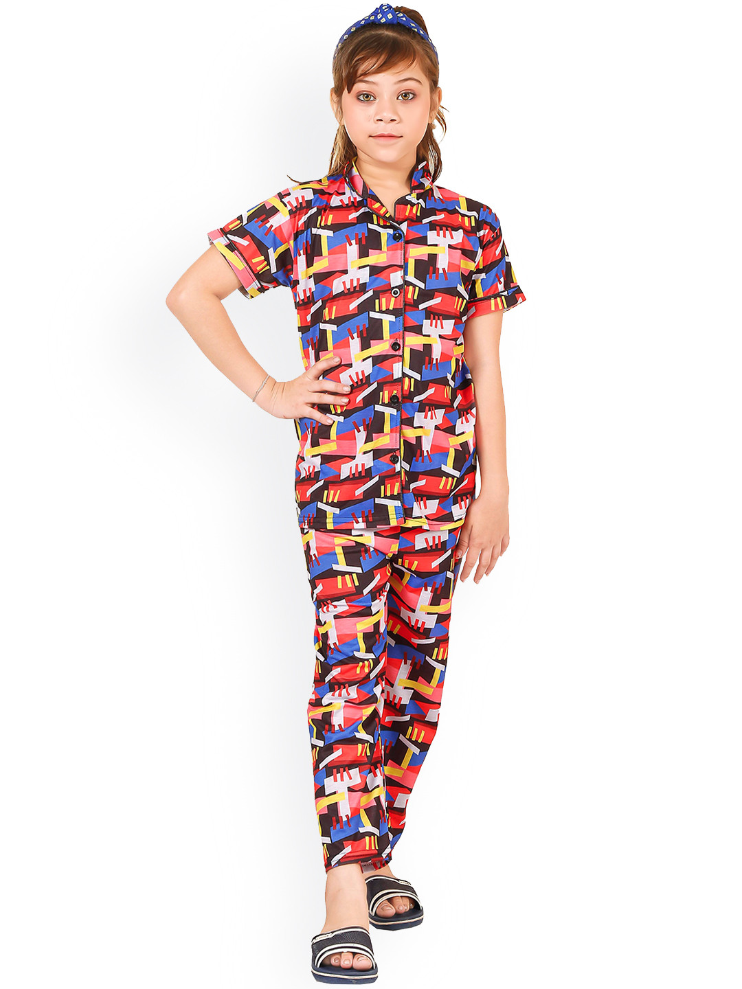 

BURBN Girls Red & Blue Printed Night suit