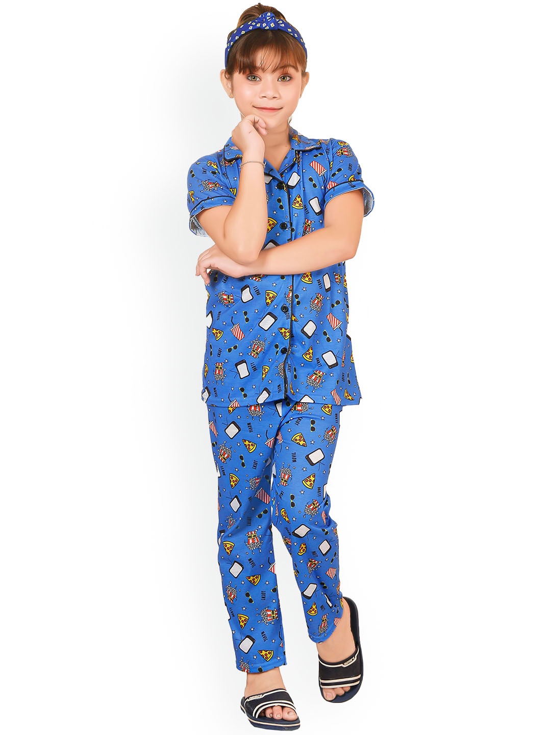 

BURBN Girls Conversational Printed Night Suit, Blue