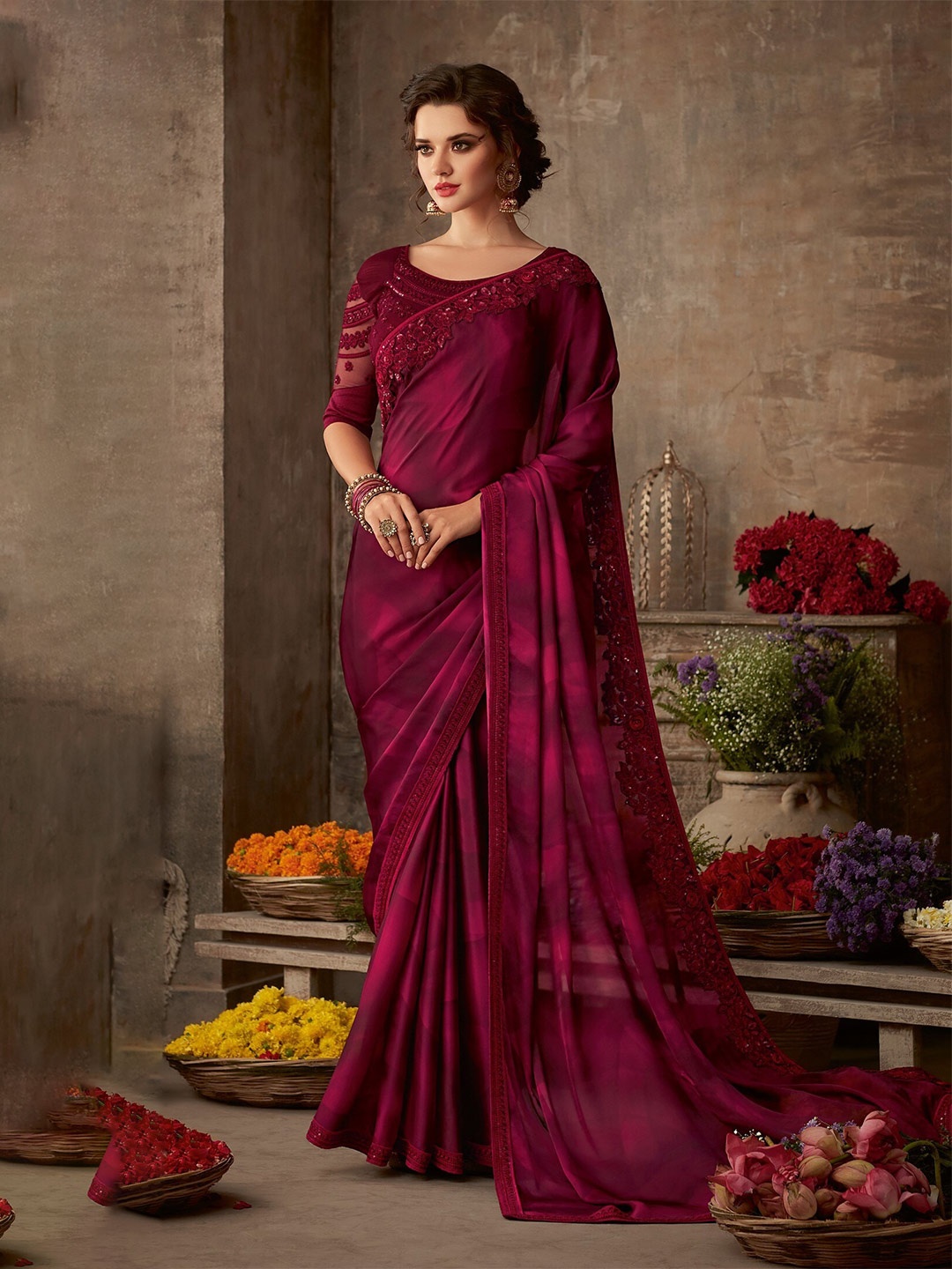 

DIVASTRI Maroon Sequinned Pure Silk Saree