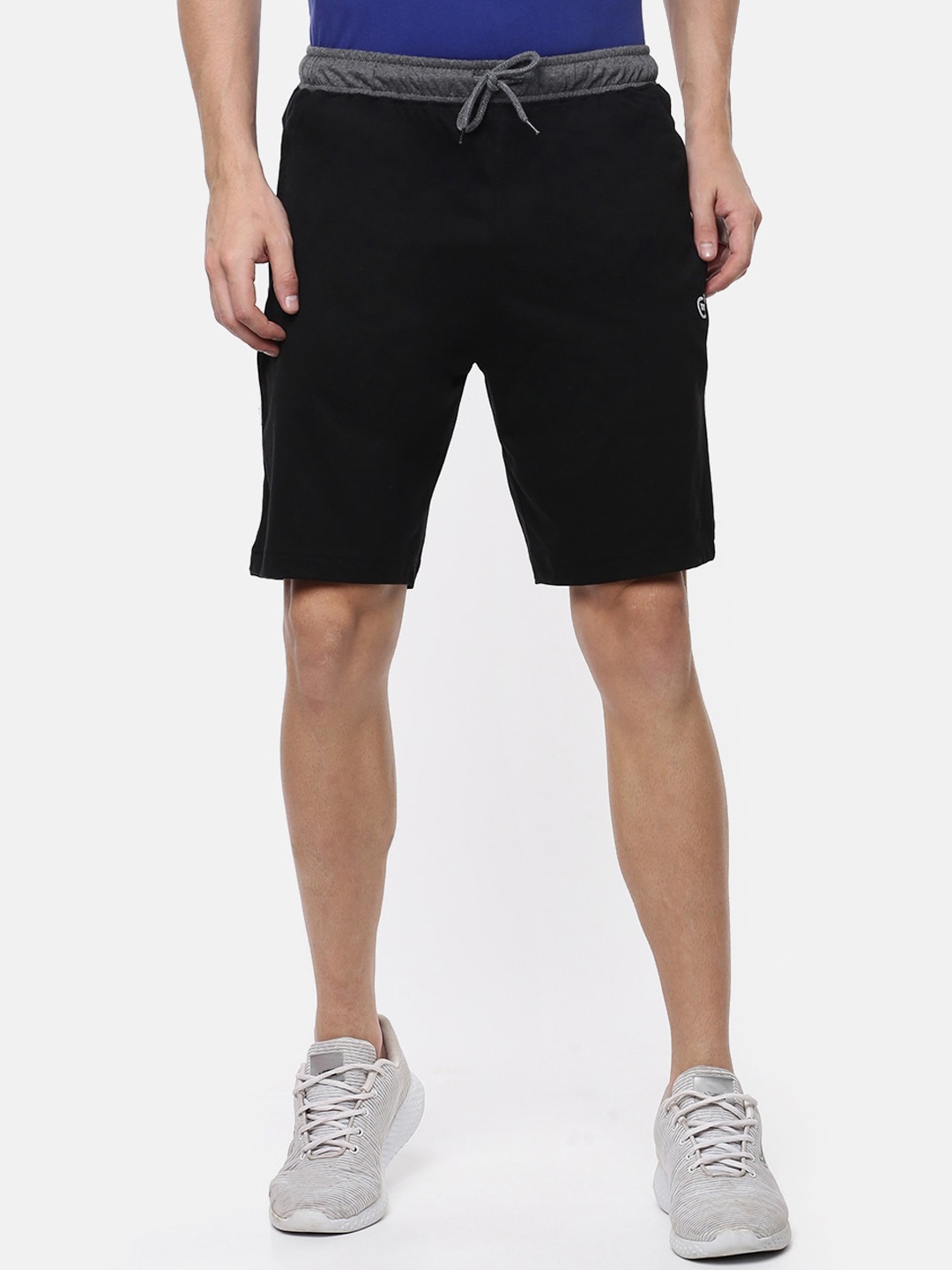 Macroman M-Series Men Mid-Rise Regular Shorts, Black
