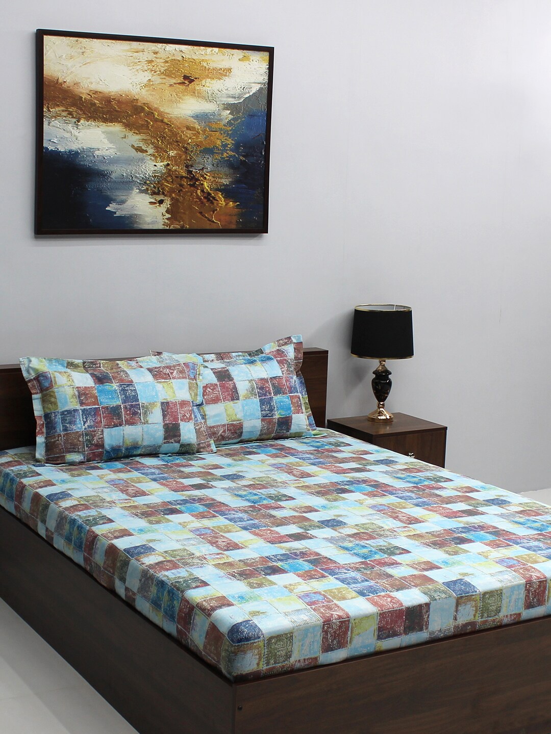 

BOMBAY DYEING Dream Lover Blue Geometric 104 TC Cotton Queen Bedsheet & 2 Pillow Covers