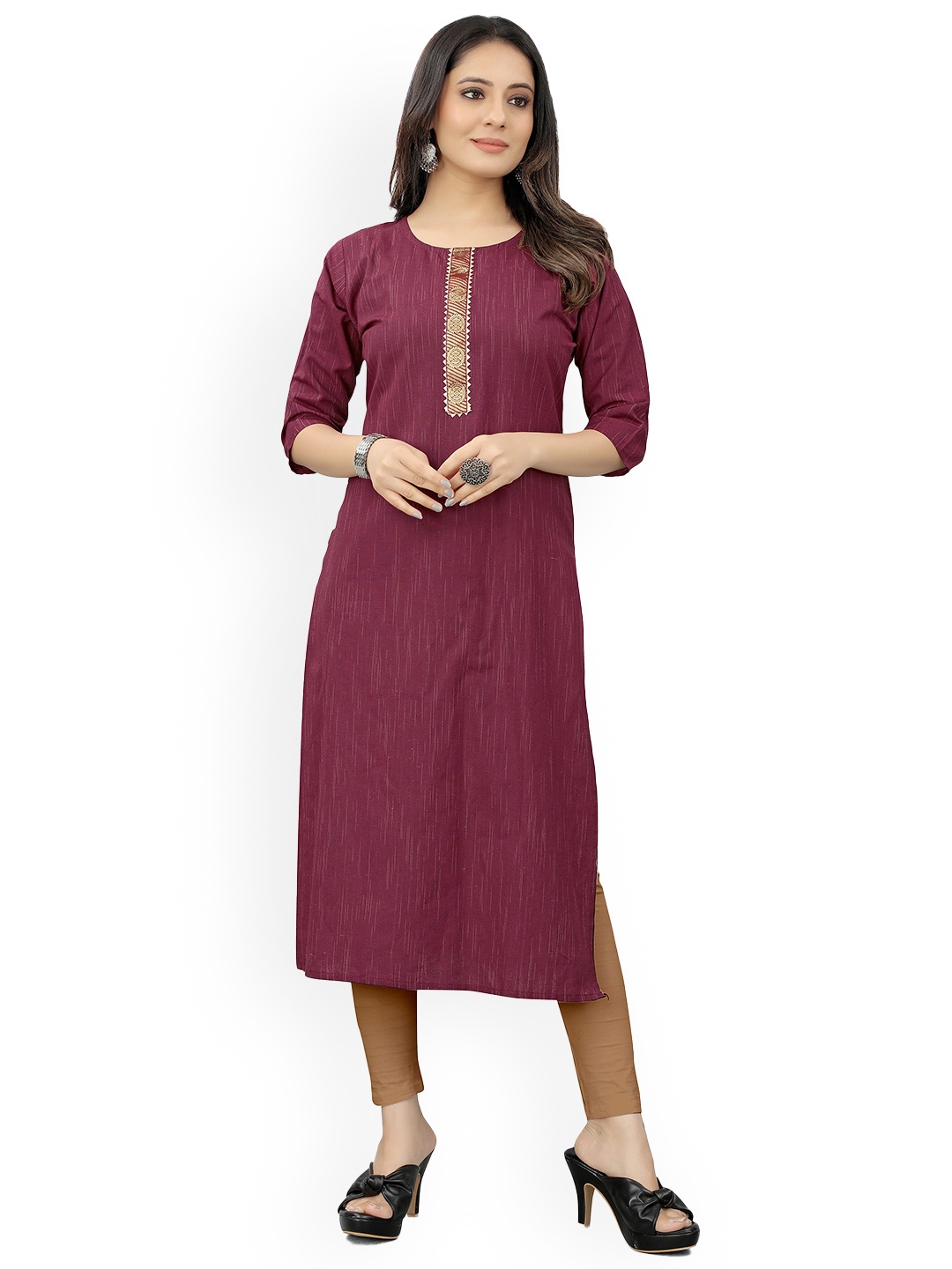 

KALINI Woven Design Gotta Patti Straight Kurta, Burgundy