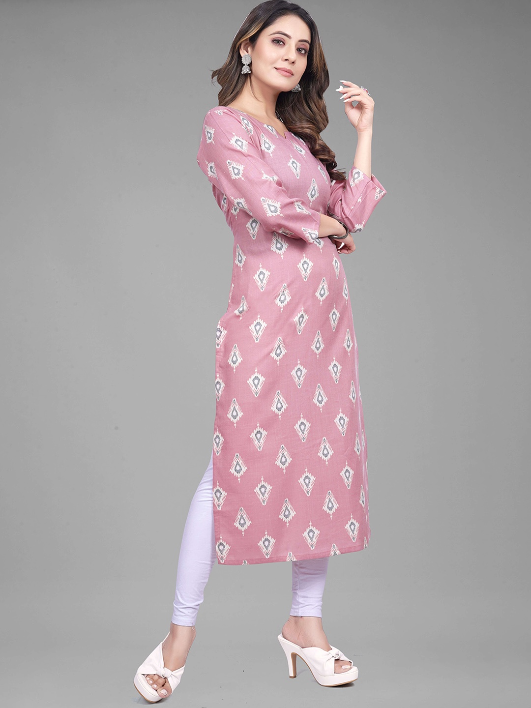 

KALINI Ethnic Motifs Printed Straight Kurta, Pink