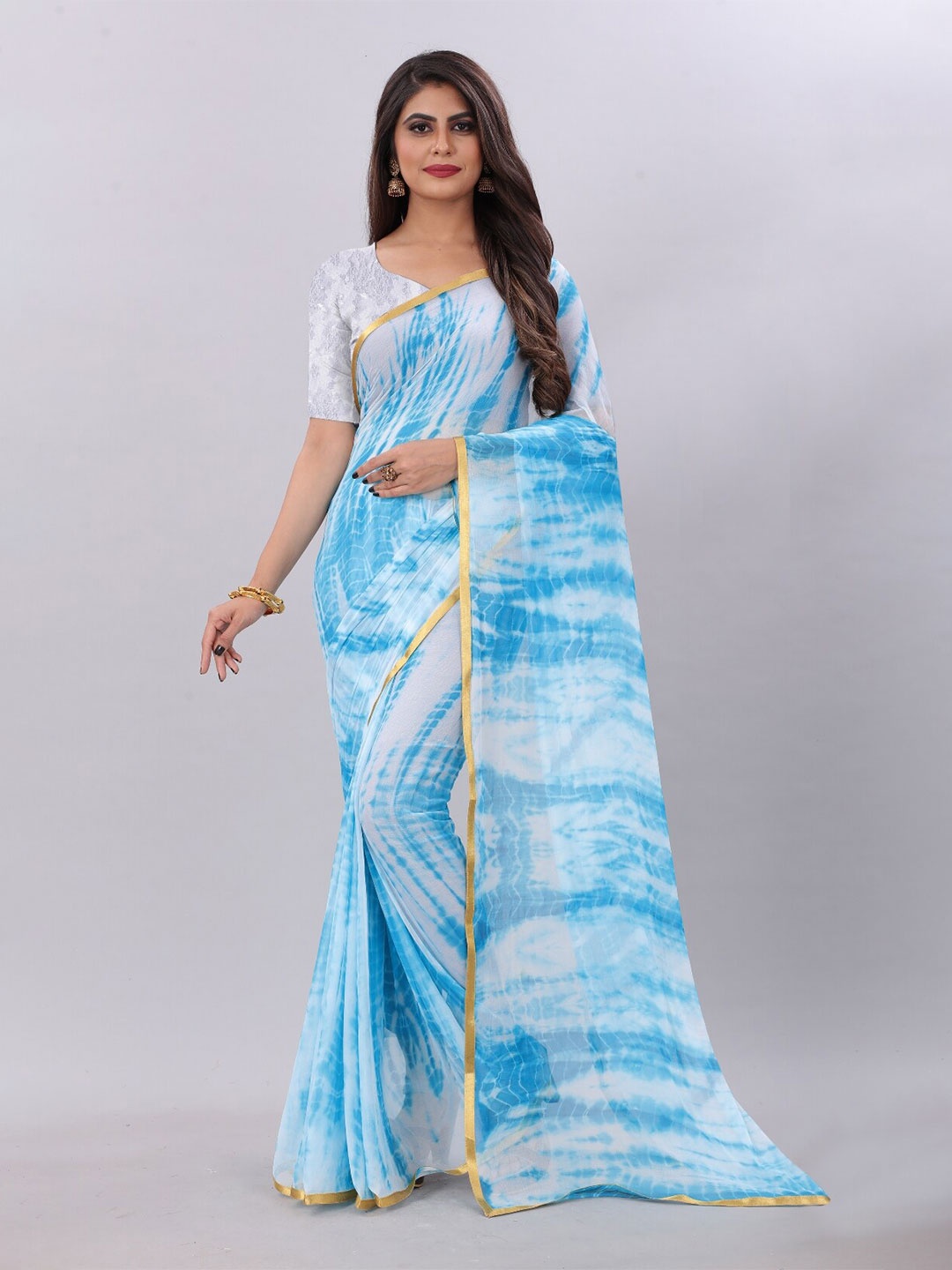 

APNISHA Tie and Dye Zari Saree, Blue