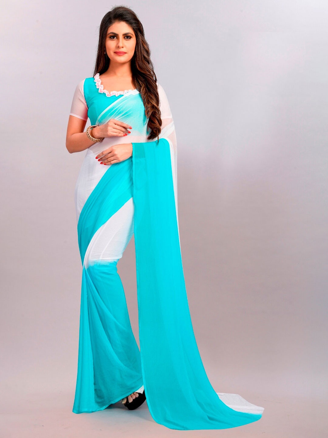 

APNISHA Colourblocked Poly Chiffon Saree, Blue