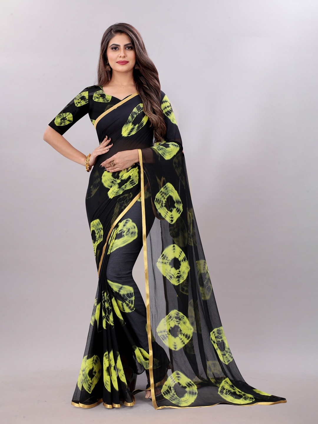 

APNISHA Black & Yellow Bandhani Zari Poly Chiffon Bandhani Saree