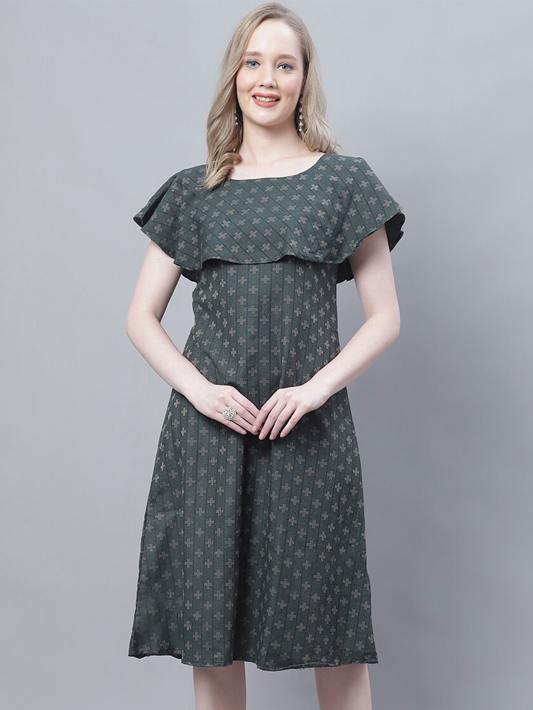 

Enchanted Drapes Geometric Printed Flared Sleeve Pure Cotton A-Line Dress, Green
